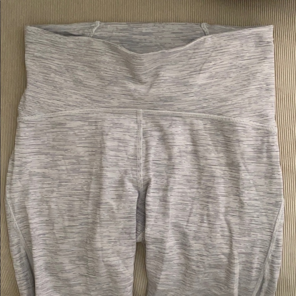 Lululemon train times  high rise crop leggings 21’